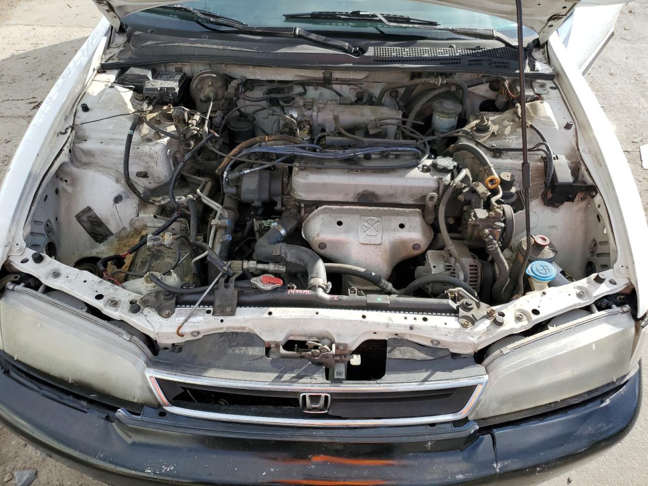 1HGCD5638TA132651 1996 Honda Accord Lx