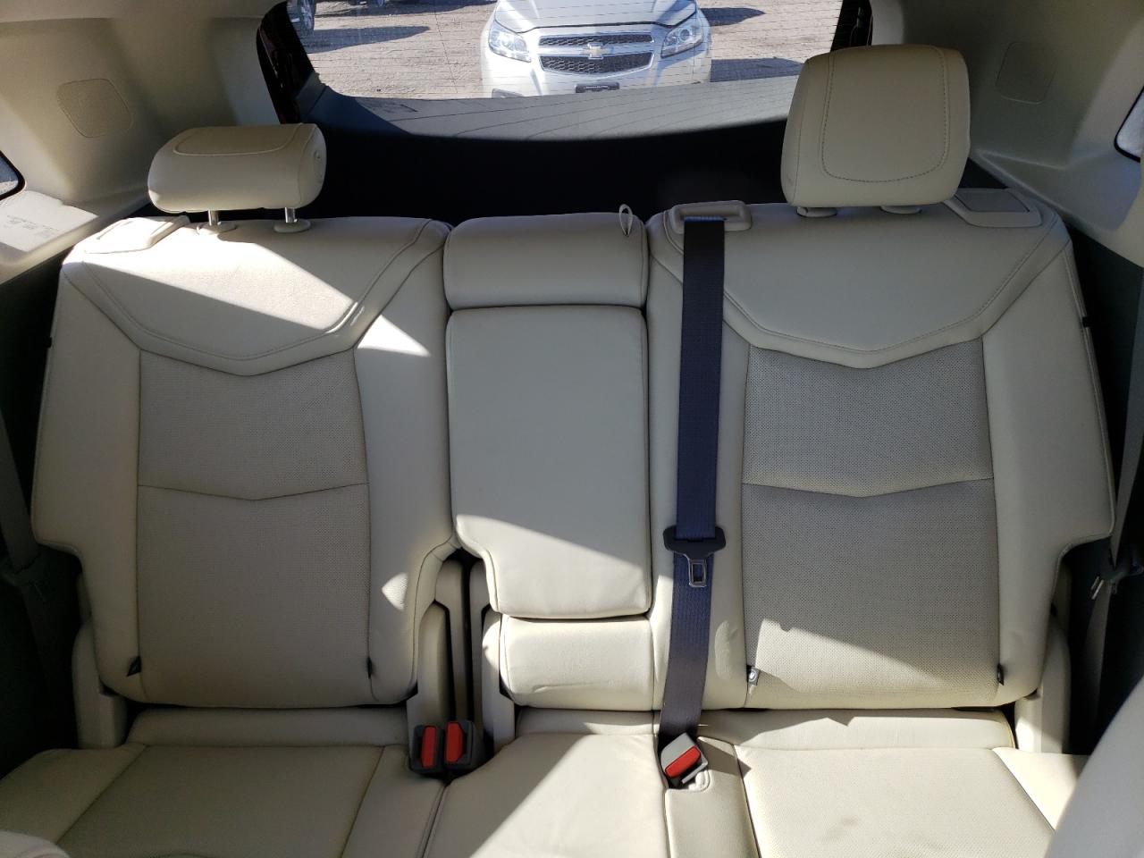 1GYKNDRS6JZ228047 2018 Cadillac Xt5 Luxury