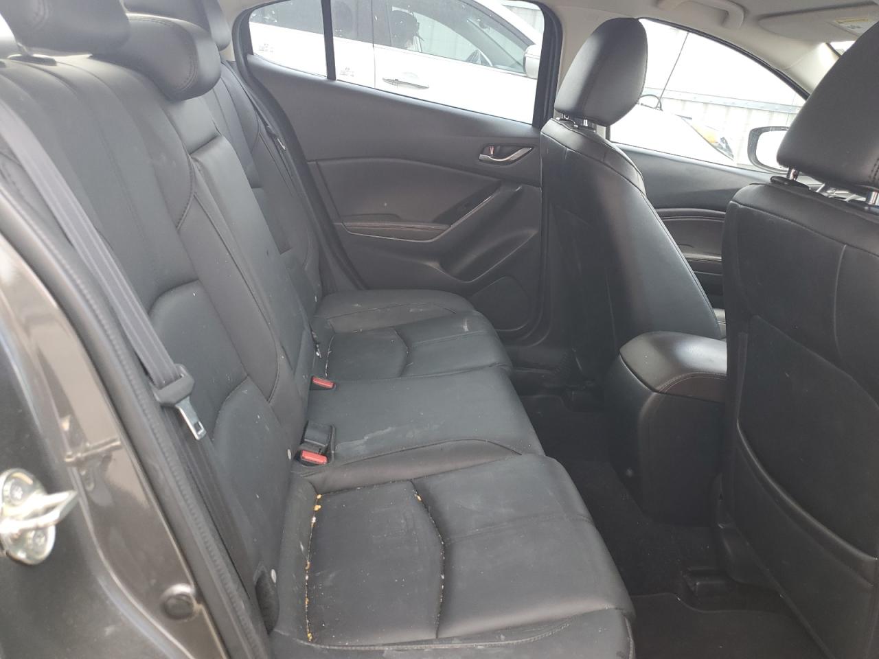 3MZBN1V3XJM274613 2018 Mazda 3 Touring