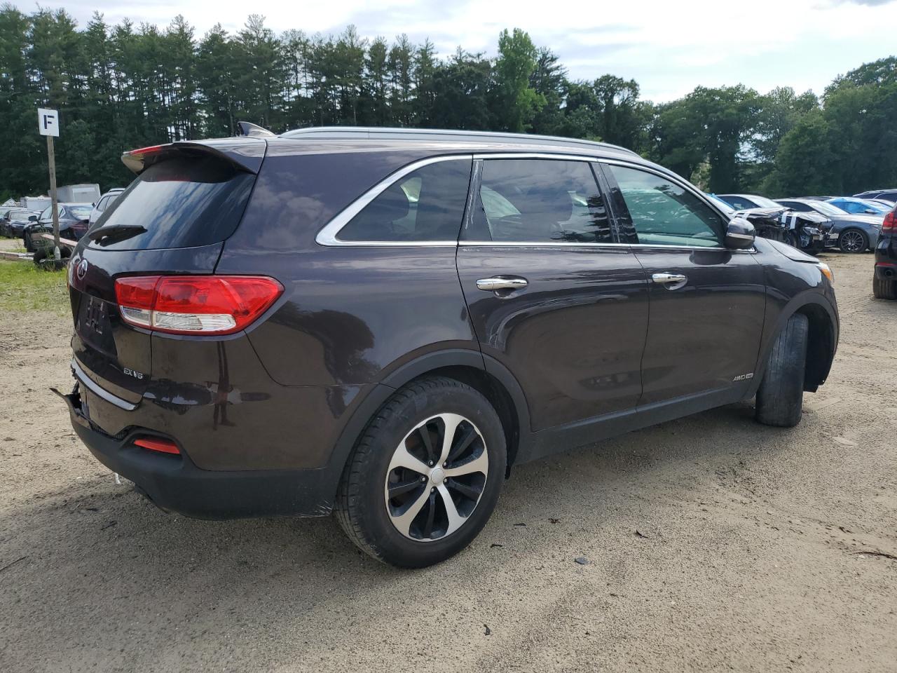 2018 Kia Sorento Ex vin: 5XYPHDA58JG355941