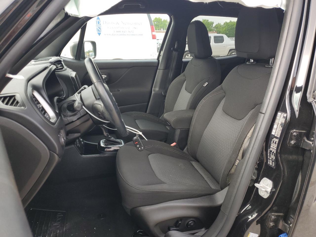 ZACNJDBB1MPM74819 2021 Jeep Renegade Latitude