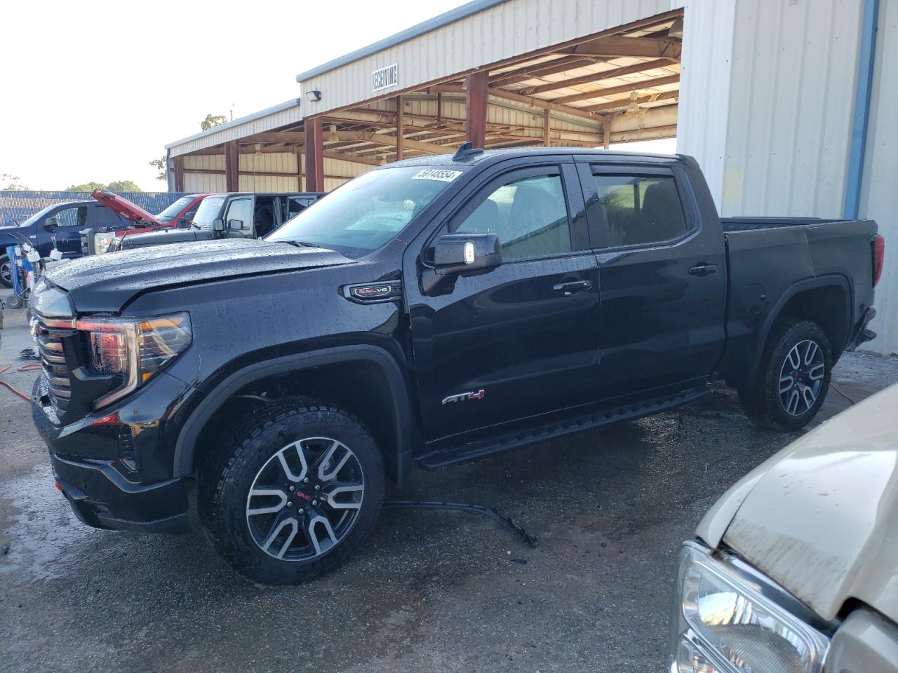 2024 GMC Sierra K1500 At4 vin: 1GTUUEEL4RZ220370