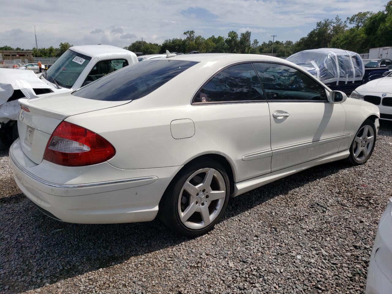 WDBTJ56H29F268996 2009 Mercedes-Benz Clk 350