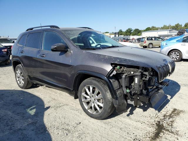 2018 Jeep Cherokee Latitude VIN: 1C4PJLCB2JD587676 Lot: 58465724