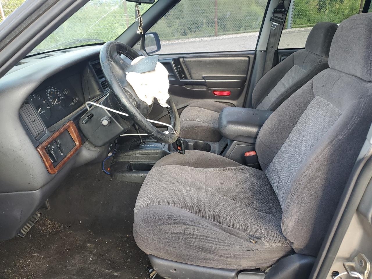 1J4FX58S0WC330277 1998 Jeep Grand Cherokee Laredo