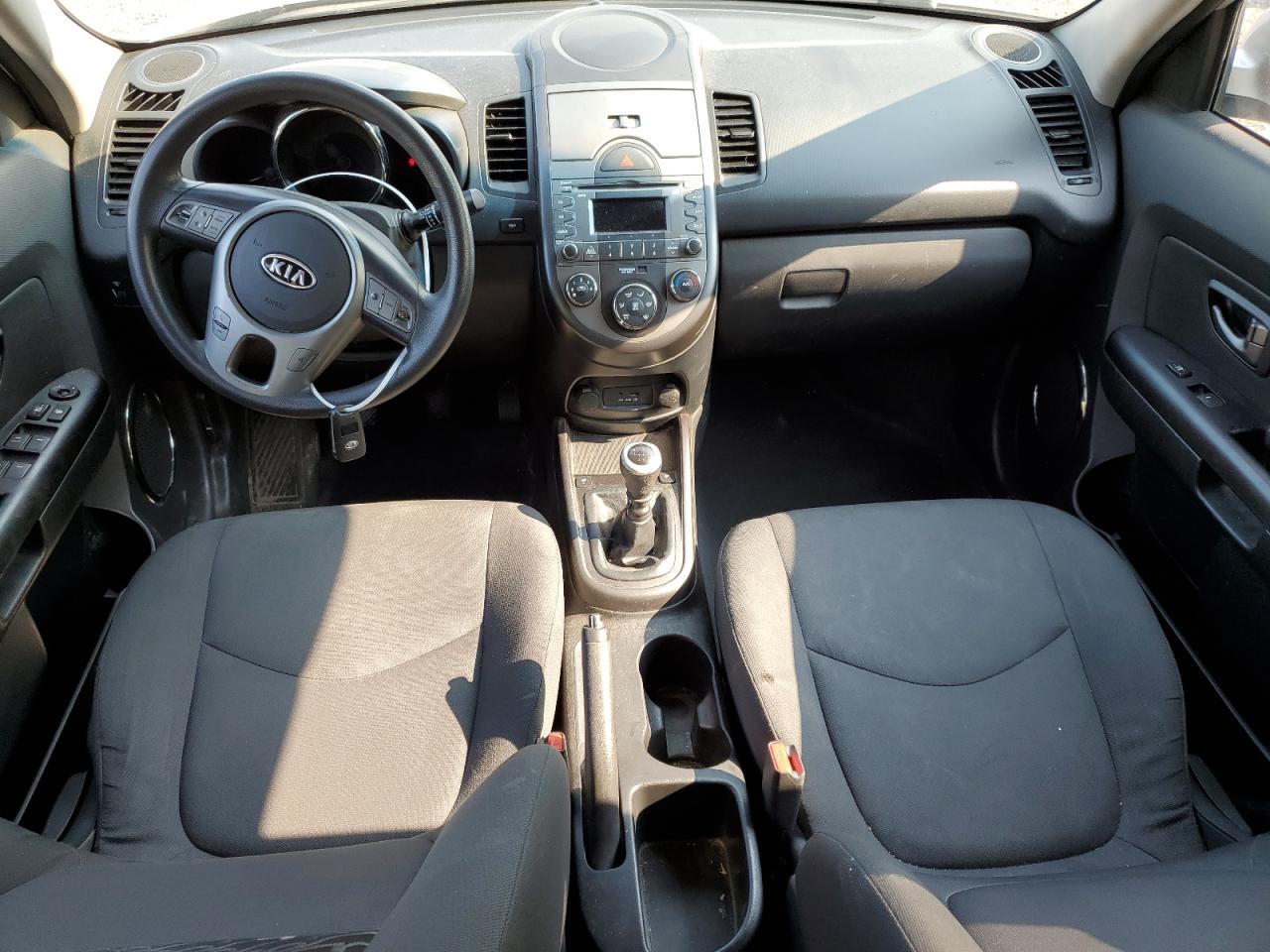 KNDJT2A22B7349789 2011 Kia Soul +