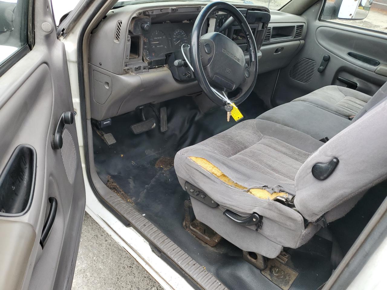 1B6MC36C8TS711017 1996 Dodge Ram 3500