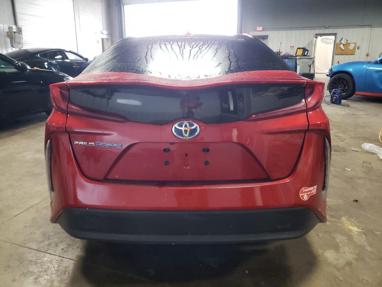 2017 Toyota Prius Prime vin: JTDKARFP9H3012768