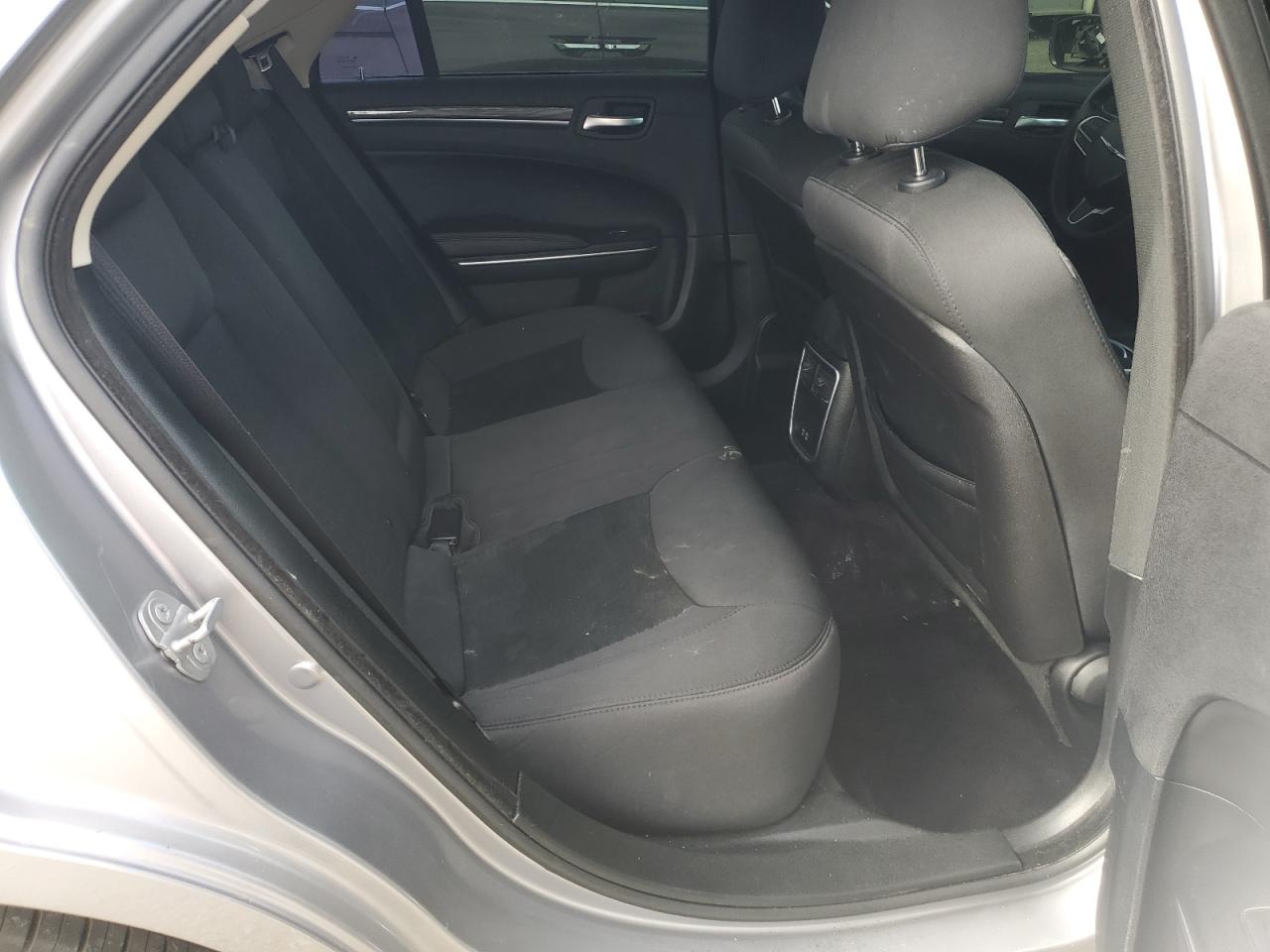 2C3CCAAG9JH249484 2018 Chrysler 300 Touring