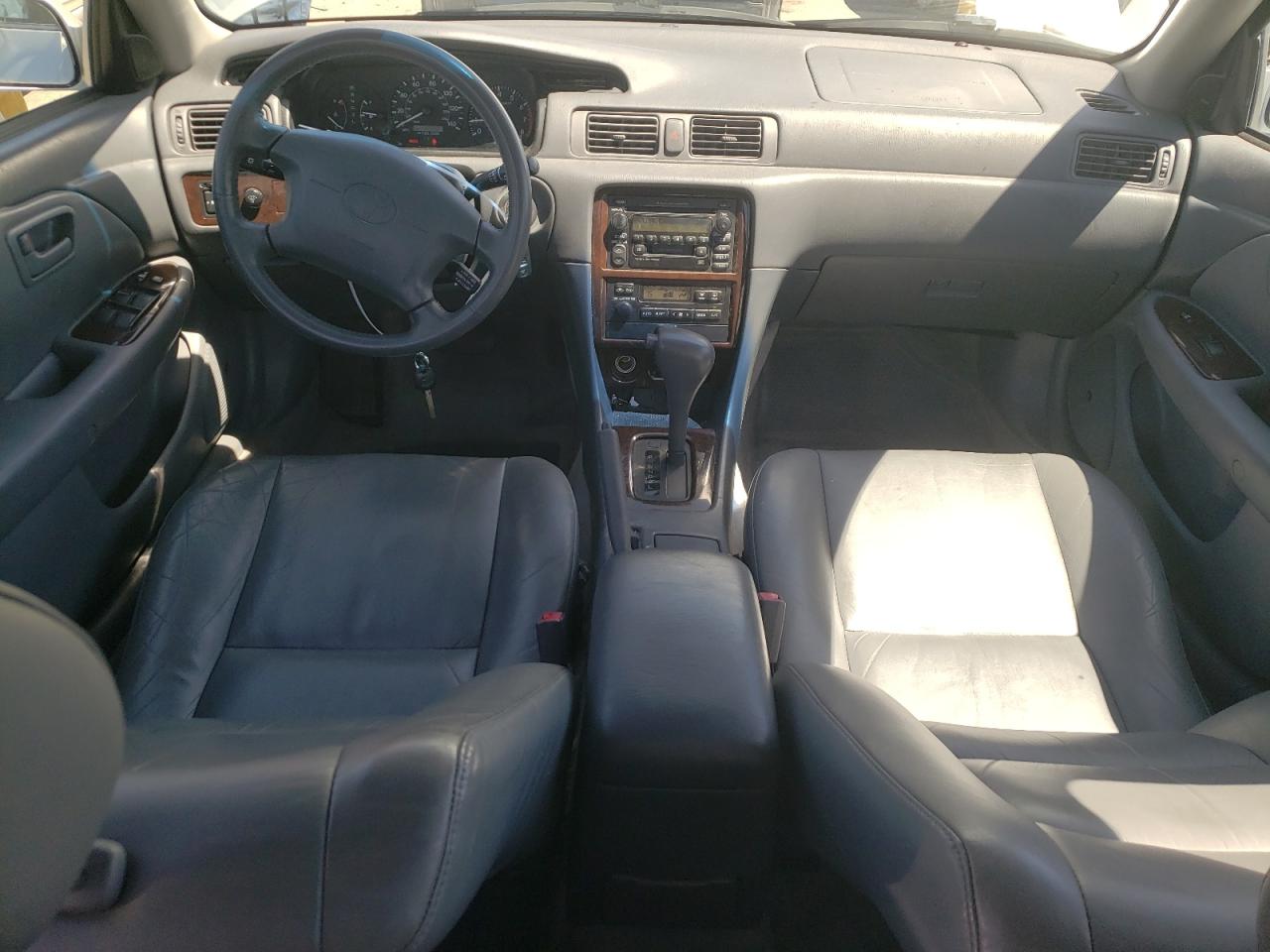 JT2BF28K5Y0274713 2000 Toyota Camry Le