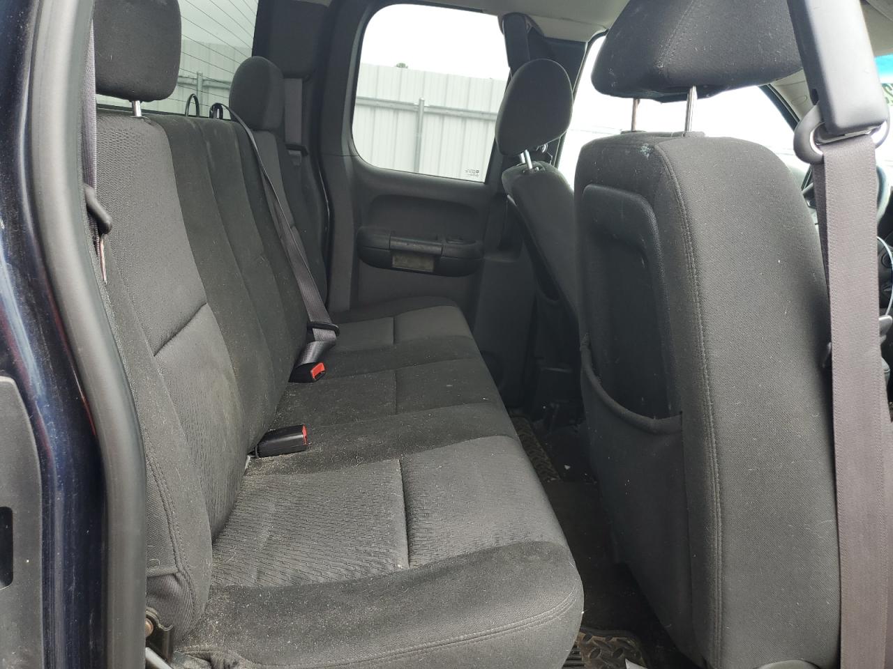 1GCRKREA2BZ288187 2011 Chevrolet Silverado K1500 Ls