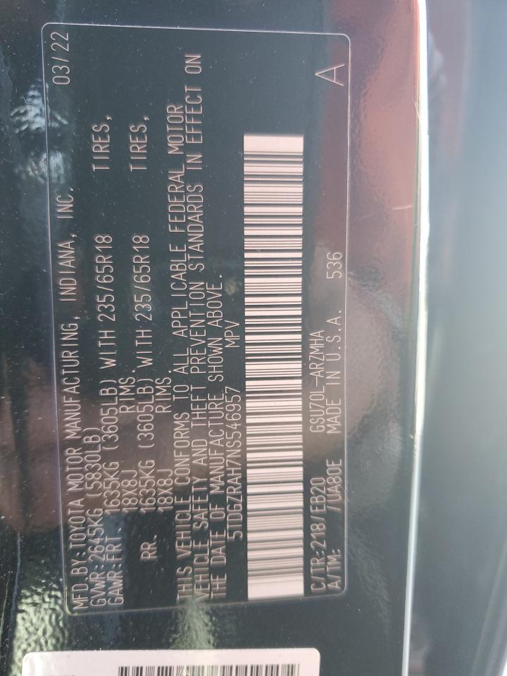 5TDGZRAH7NS546957 2022 Toyota Highlander Xle