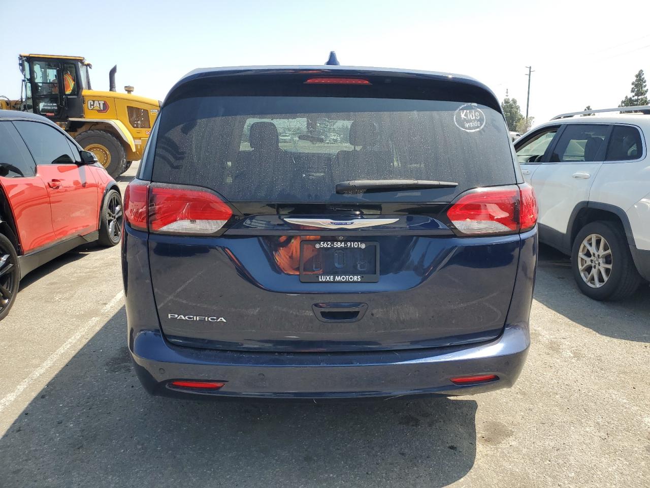 2C4RC1CG7JR163362 2018 Chrysler Pacifica Lx