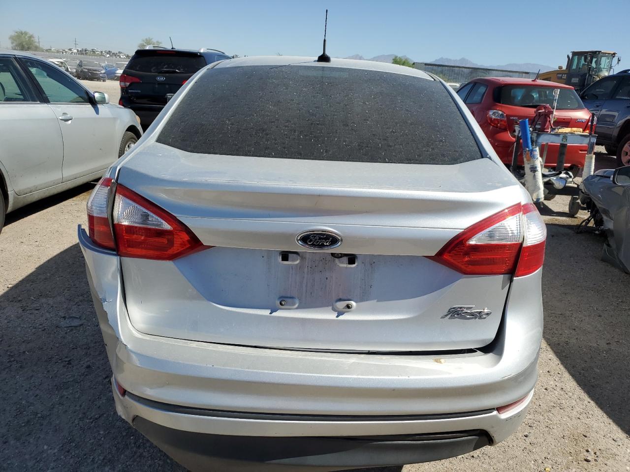 2018 Ford Fiesta Se vin: 3FADP4BJ1JM101885