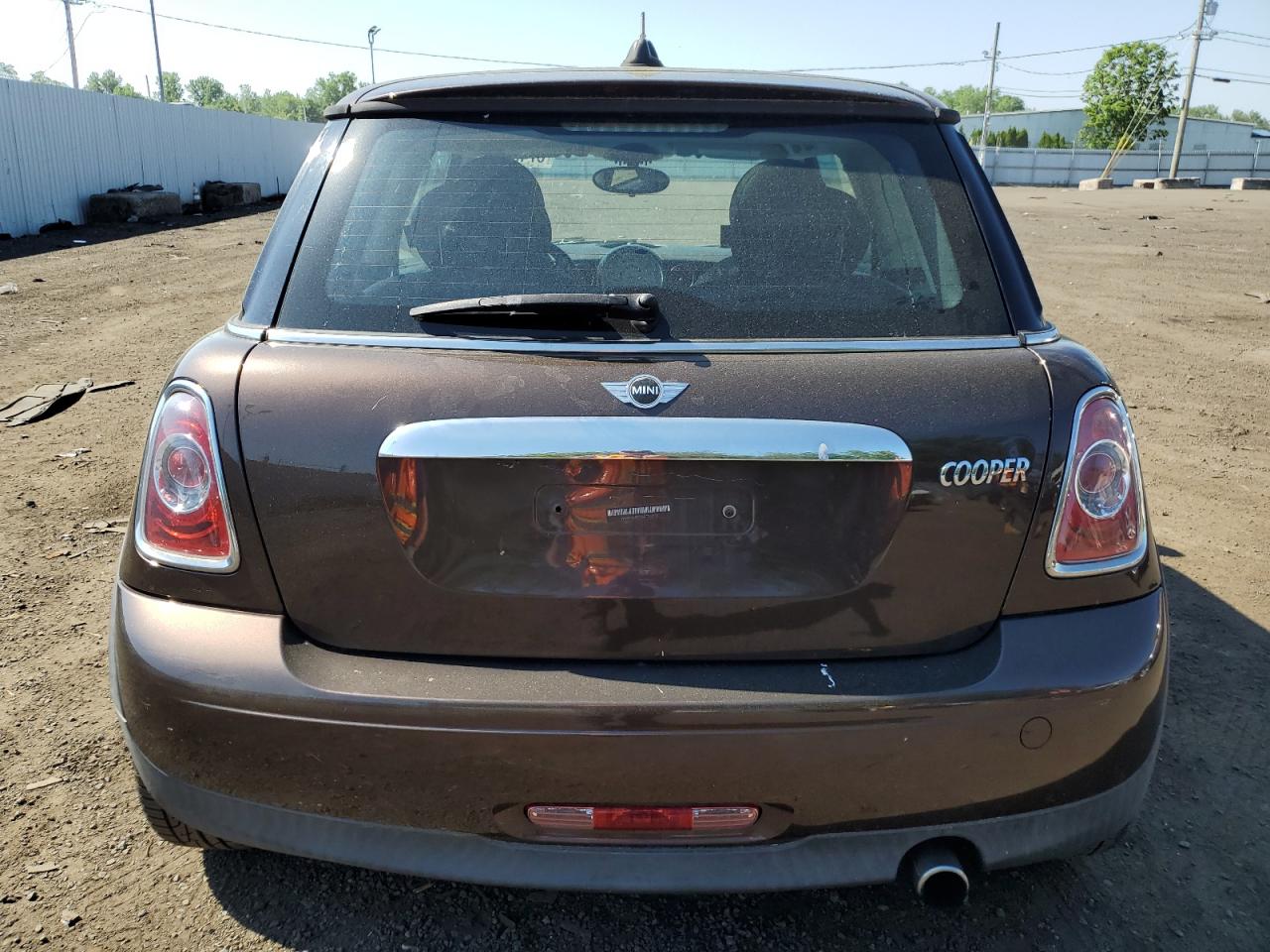 WMWSU3C55BT252153 2011 Mini Cooper
