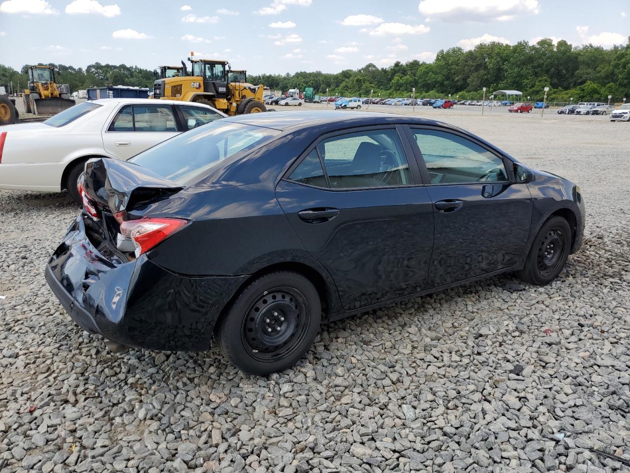 2018 Toyota Corolla L vin: 5YFBURHE5JP846049