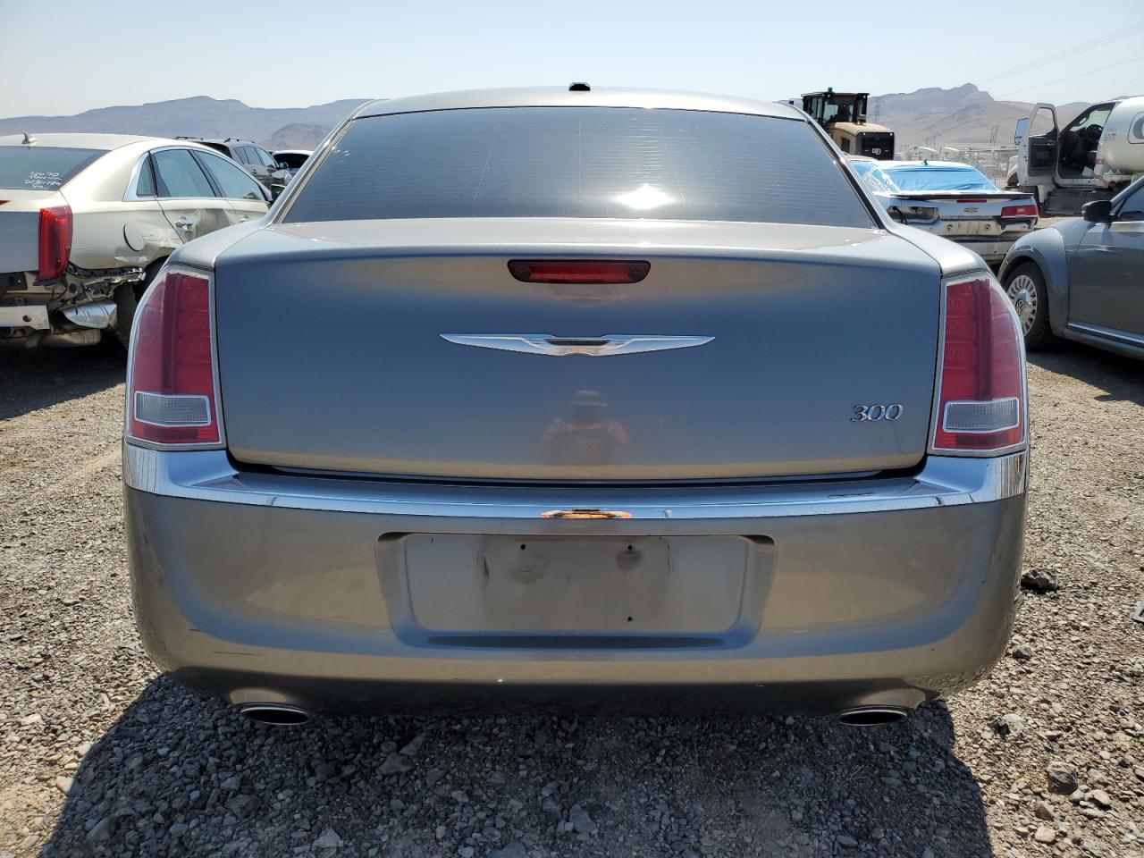 2C3CA5CG3BH580010 2011 Chrysler 300 Limited