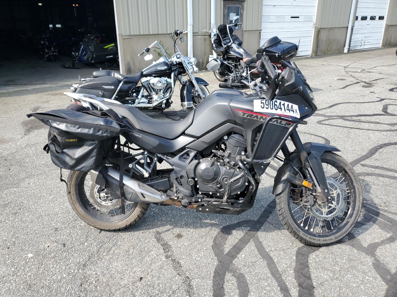 JH2RD1618RK100907 HONDA XL750 2024