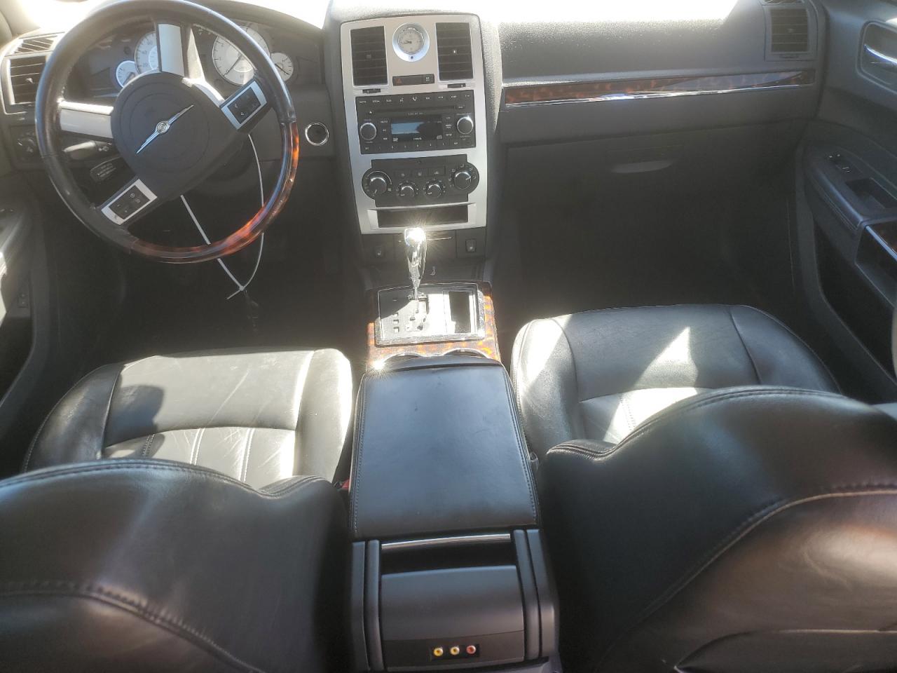 2C3KA63H88H251998 2008 Chrysler 300C