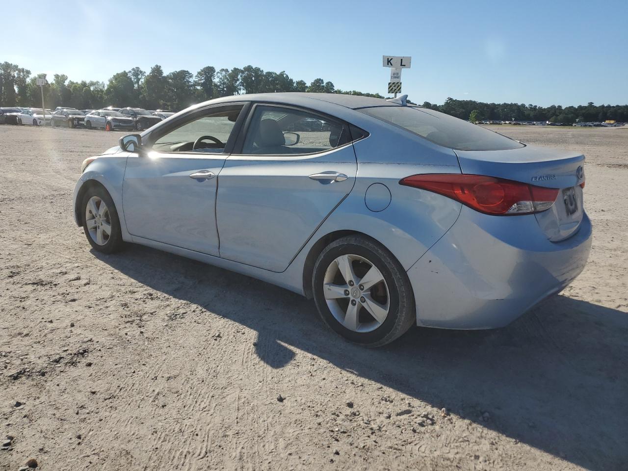 KMHDH4AE7CU371564 2012 Hyundai Elantra Gls