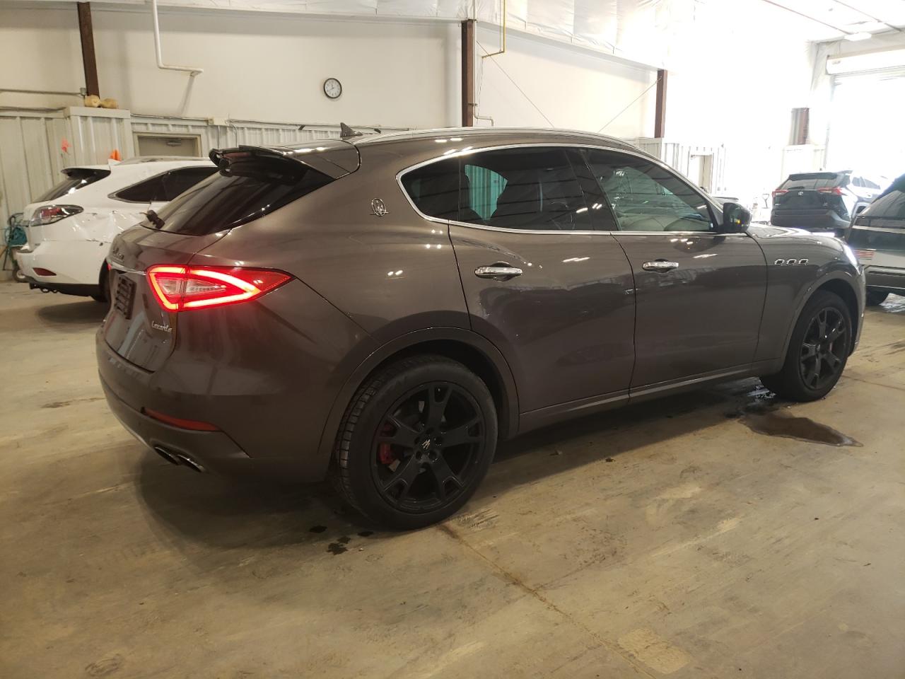 ZN661YUS6HX253195 2017 Maserati Levante S Sport