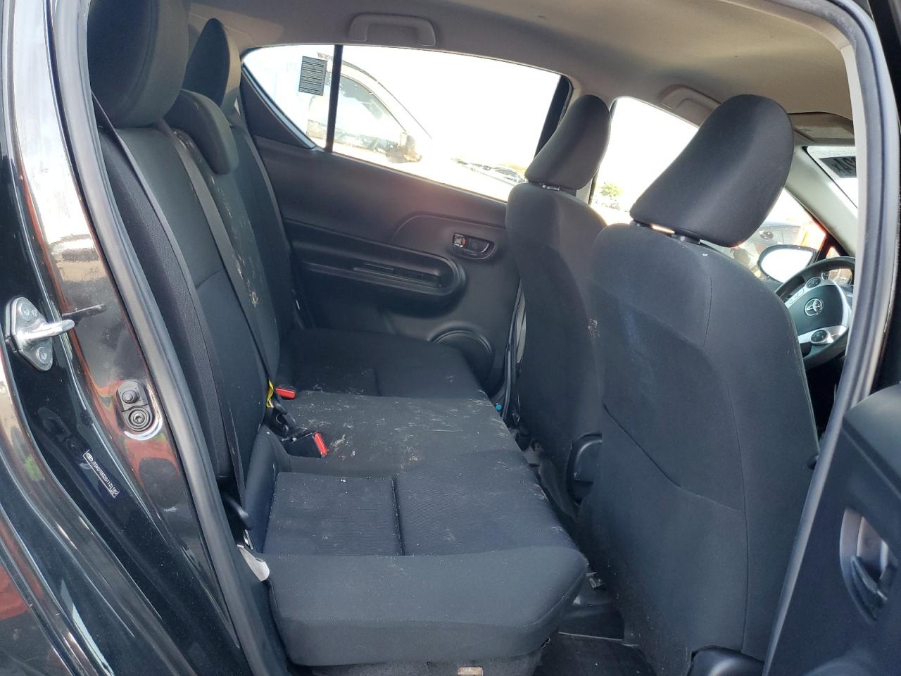 JTDKDTB32G1131182 2016 Toyota Prius C