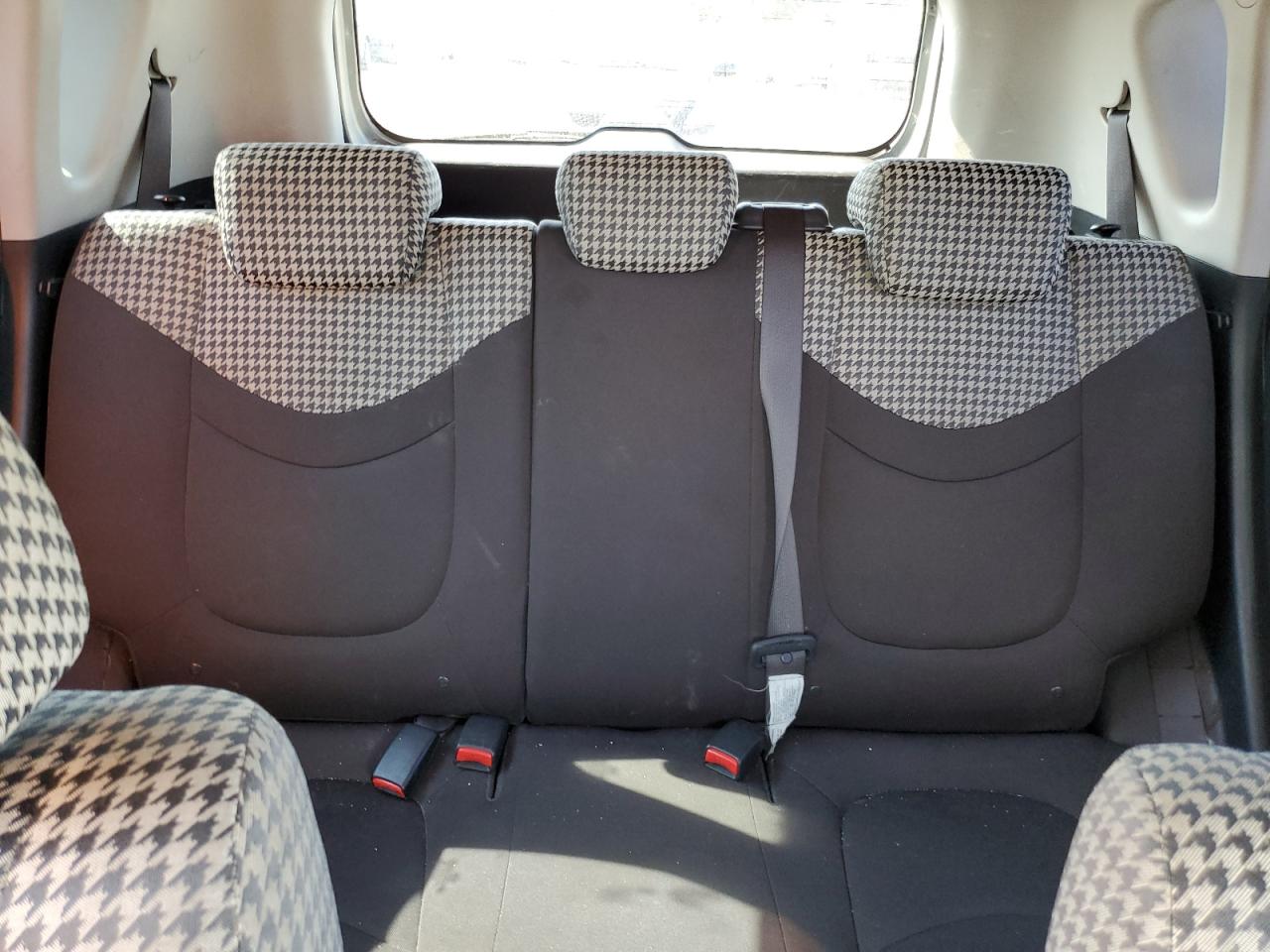 KNDJT2A27A7177256 2010 Kia Soul +