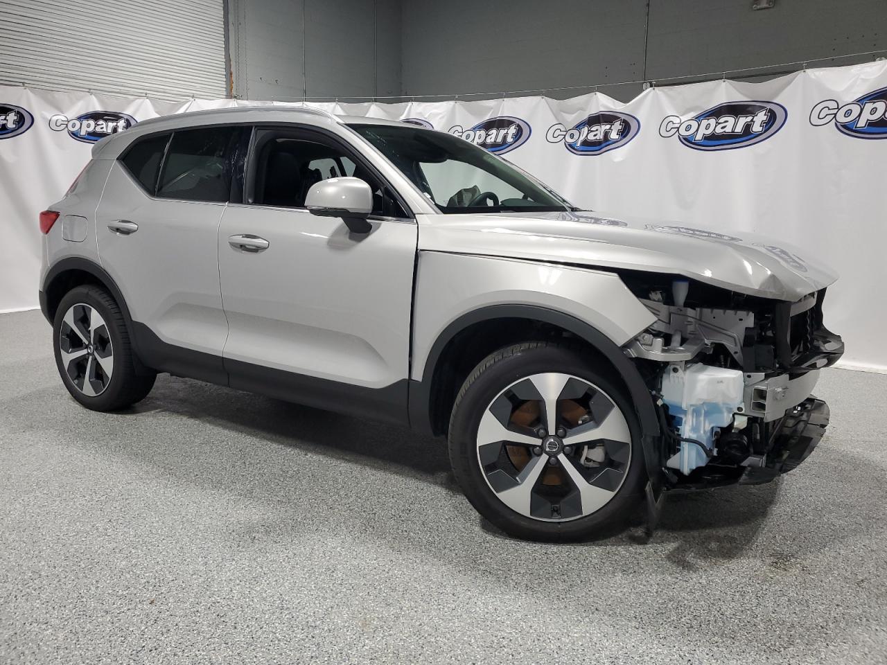 YV4L12UE0R2334619 2024 Volvo Xc40 Plus