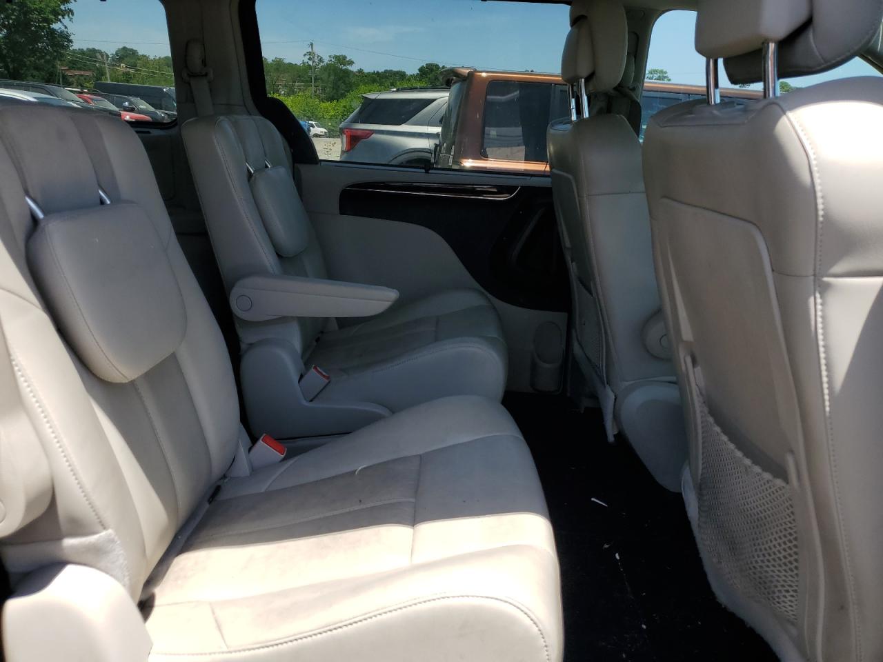 2C4RC1GG7ER454430 2014 Chrysler Town & Country Limited