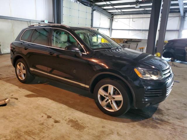 2013 Volkswagen Touareg V6 Tdi VIN: WVGEP9BP8DD004016 Lot: 57517594