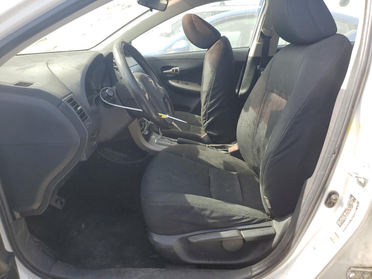 2T1BU4EE2AC471390 2010 Toyota Corolla Base