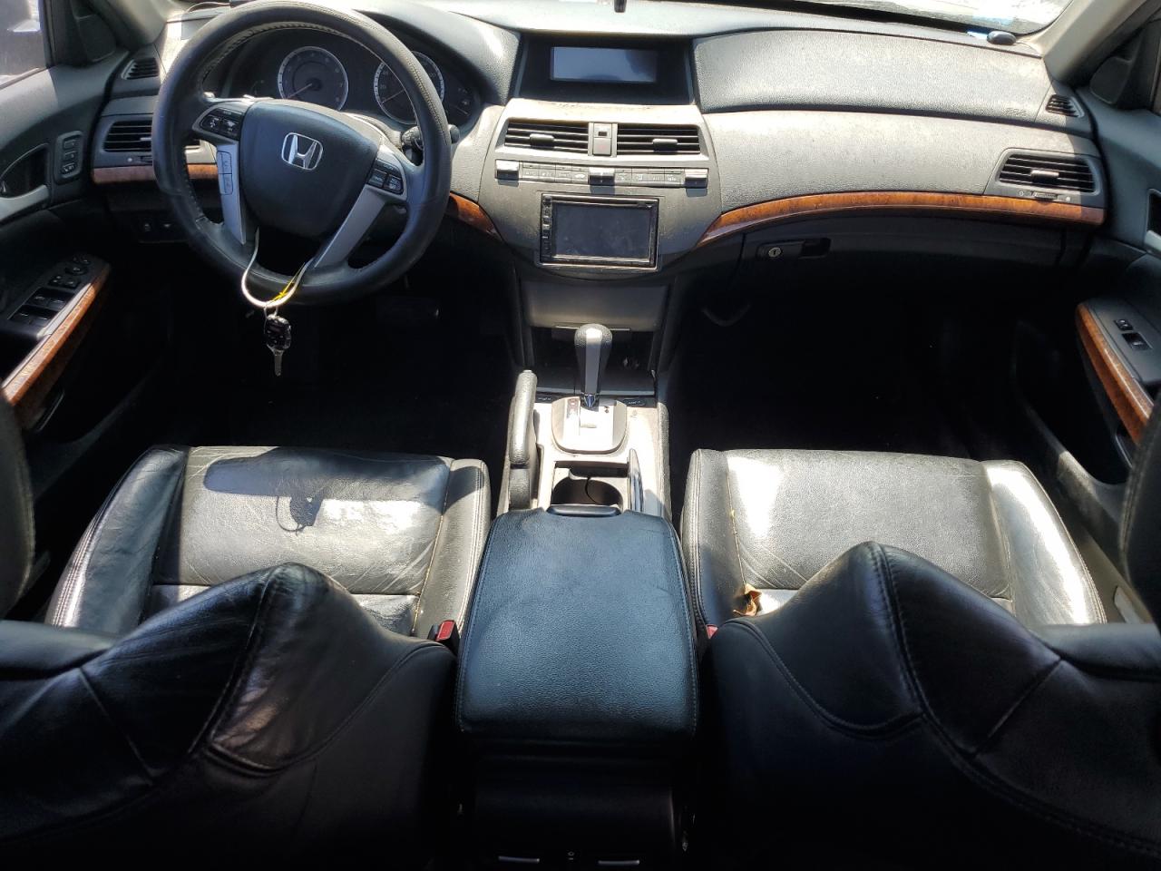 1HGCP3F88BA019207 2011 Honda Accord Exl