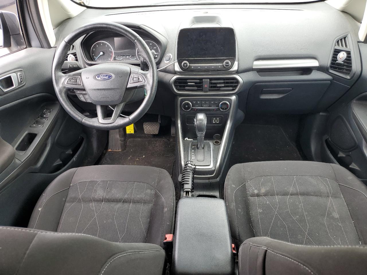 MAJ3P1TE3JC185057 2018 Ford Ecosport Se