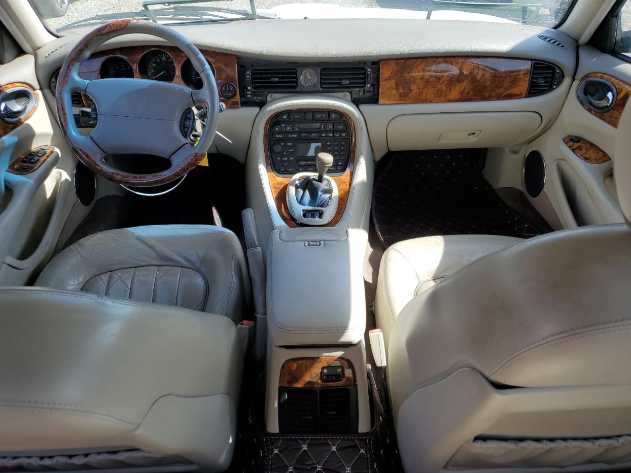 SAJDA14C23LF49831 2003 Jaguar Xj8