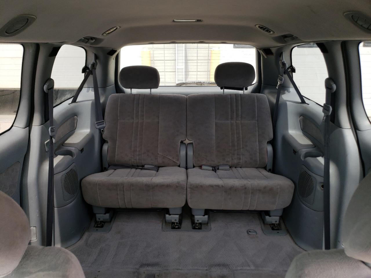 4T3ZF13C62U436156 2002 Toyota Sienna Le