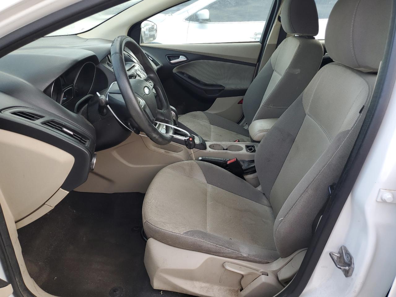 1FADP3K21EL307198 2014 Ford Focus Se