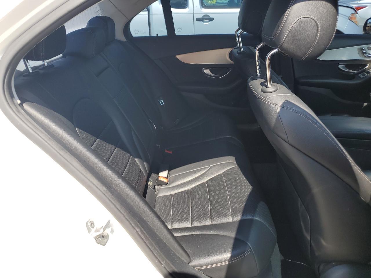 55SWF4JB1GU098062 2016 Mercedes-Benz C 300