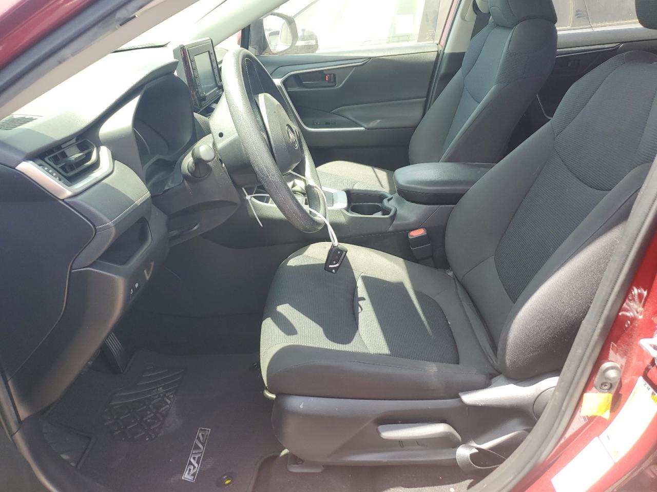 JTMG1RFV7MD077207 2021 Toyota Rav4 Le