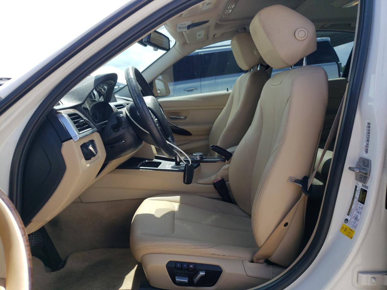 WBA8E1G59GNT36042 2016 BMW 320 I