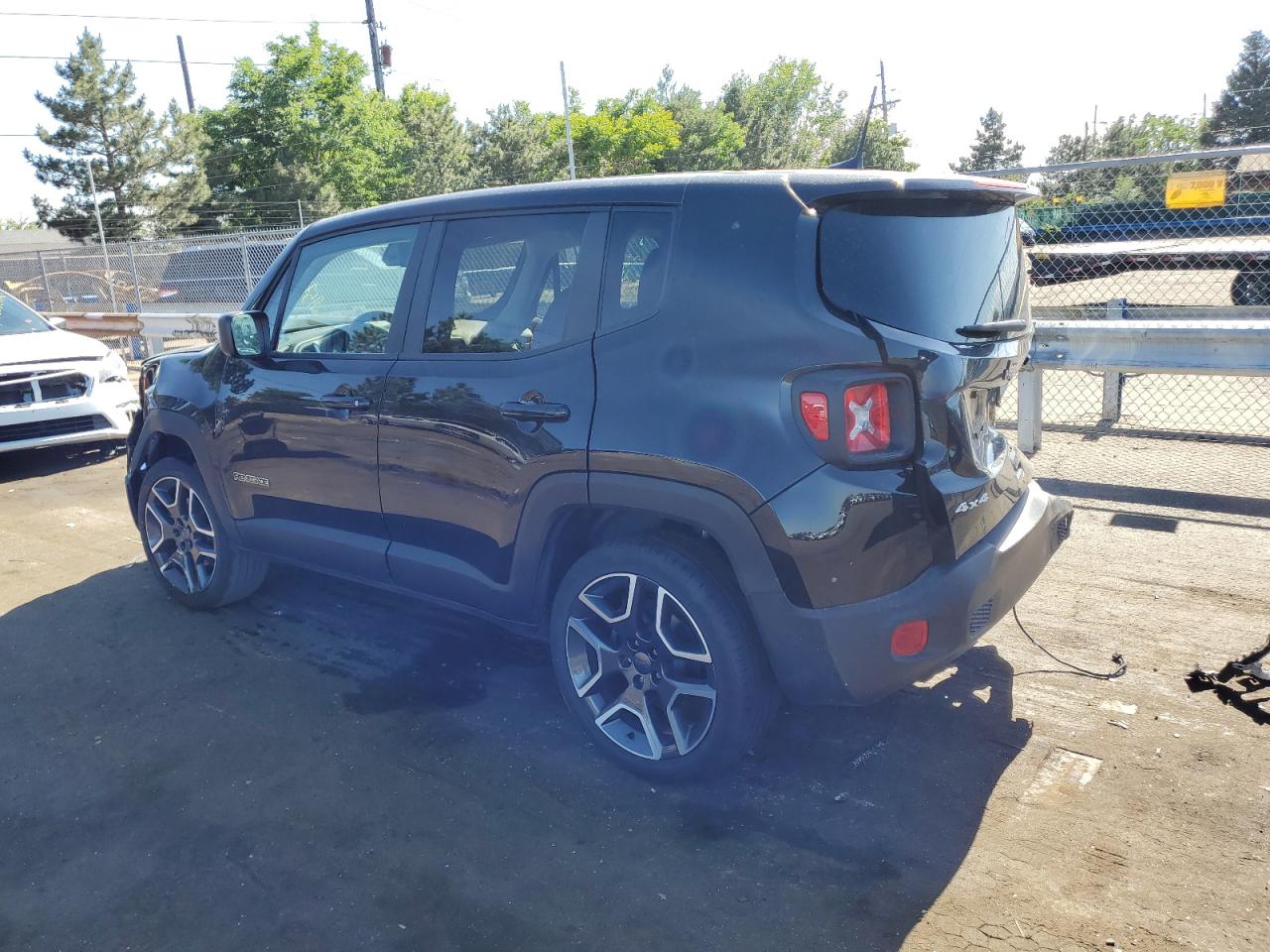 2021 Jeep Renegade Sport vin: ZACNJDAB5MPM38472