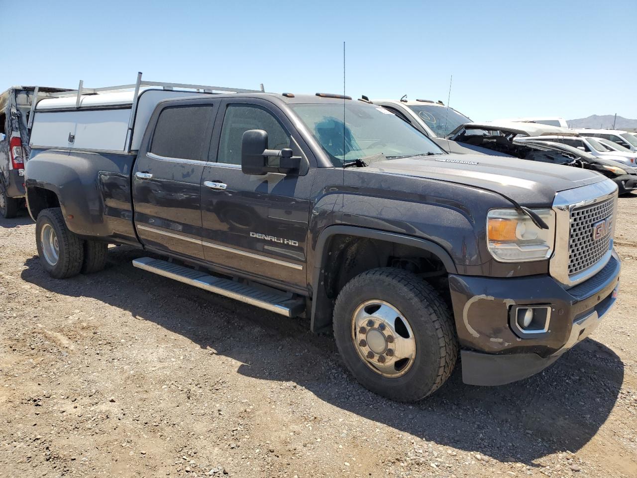 2015 GMC Sierra K3500 Denali vin: 1GT424E84FF164908