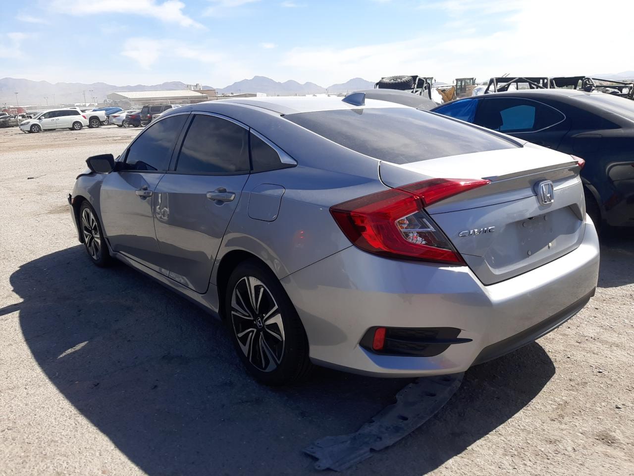 2018 Honda Civic Ex vin: 2HGFC1F31JH642444