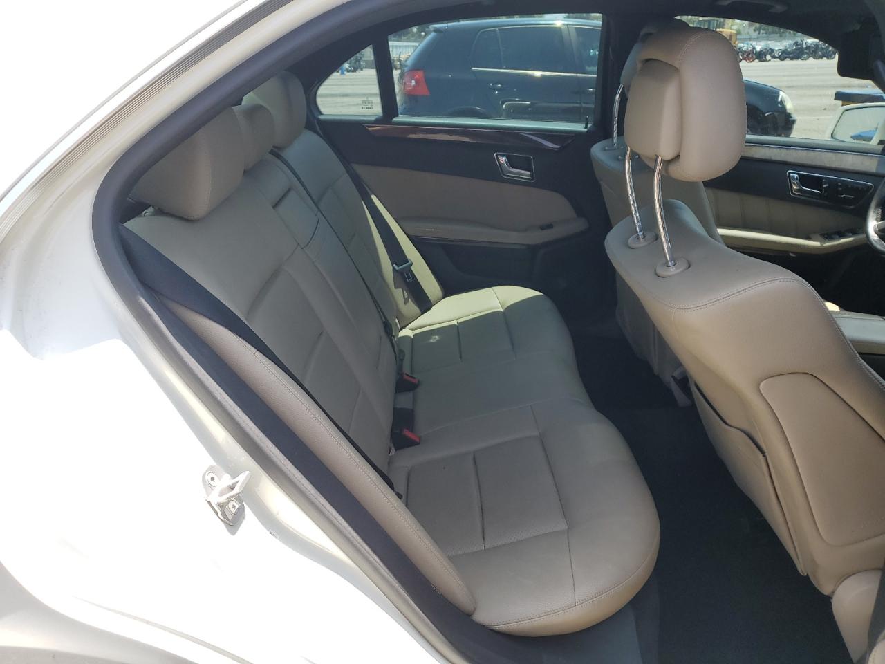 WDDHF5GB9BA413690 2011 Mercedes-Benz E 350