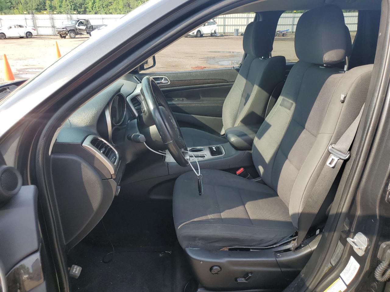 1J4RS4GG5BC541326 2011 Jeep Grand Cherokee Laredo