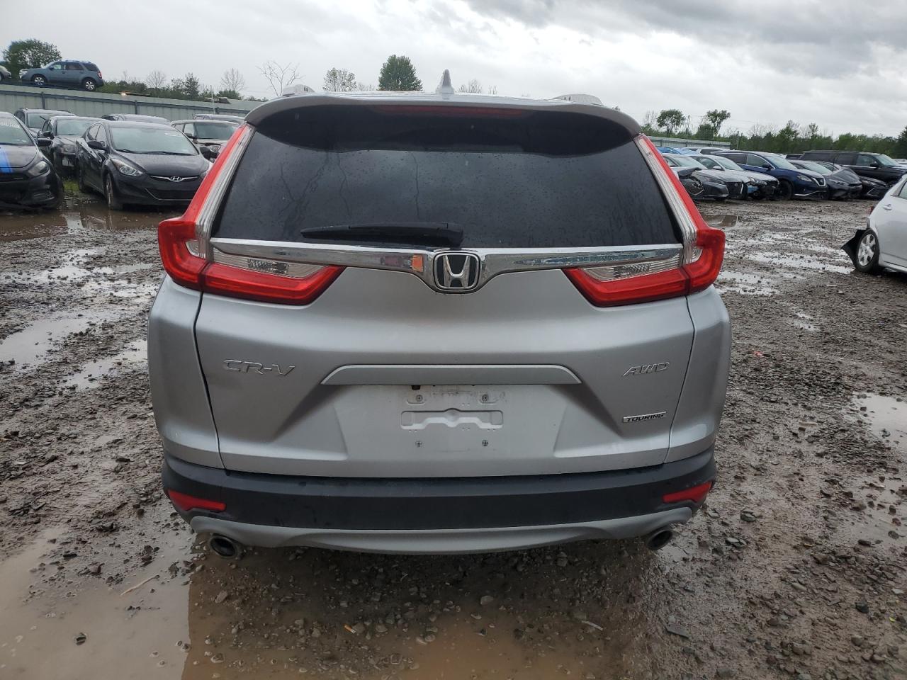 2018 Honda Cr-V Touring vin: 7FARW2H91JE000939