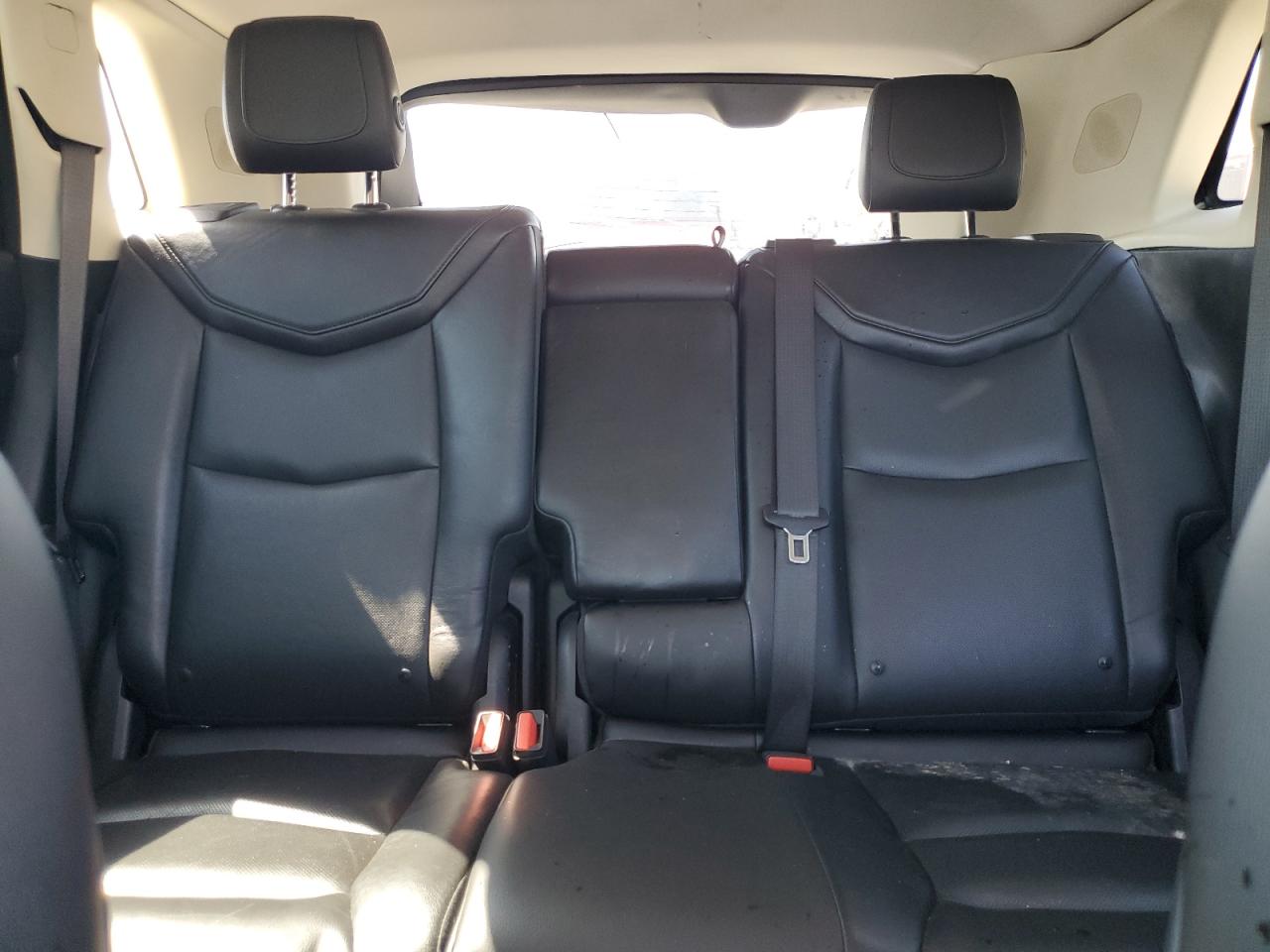 1GYKNBRS8HZ108216 2017 Cadillac Xt5 Luxury