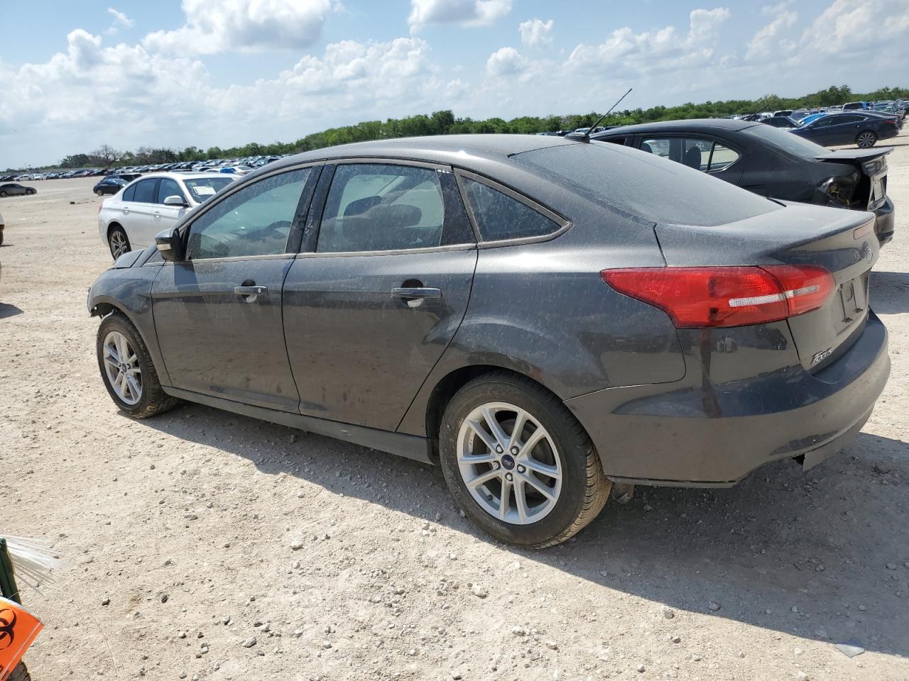 1FADP3F22GL305554 2016 Ford Focus Se