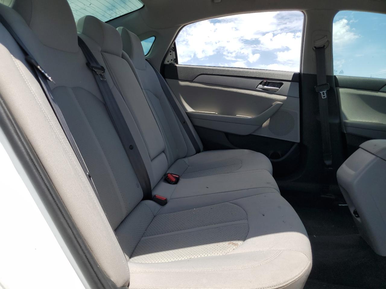 5NPE24AF4KH814930 2019 Hyundai Sonata Se