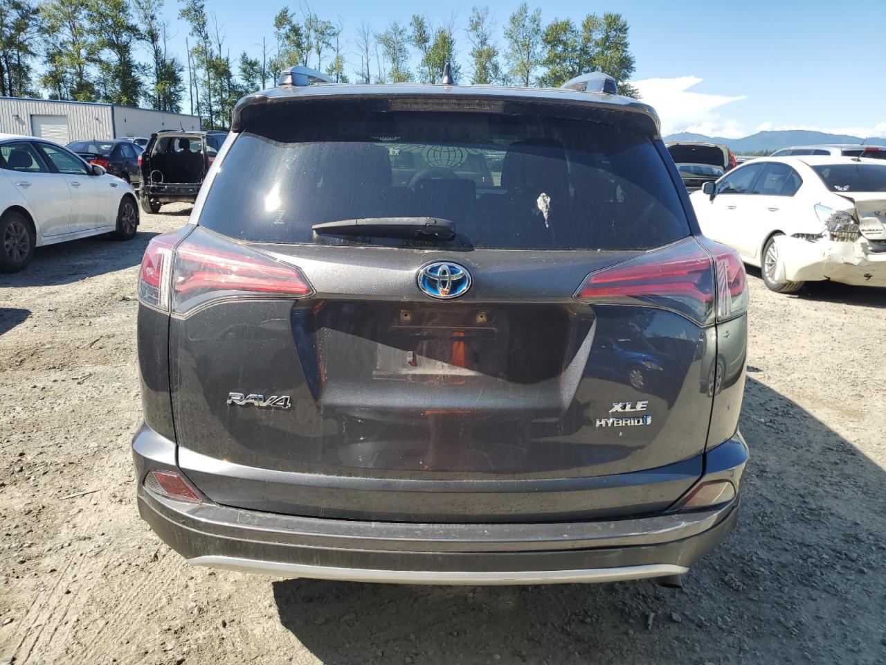 JTMRJREV7HD133520 2017 Toyota Rav4 Hv Le