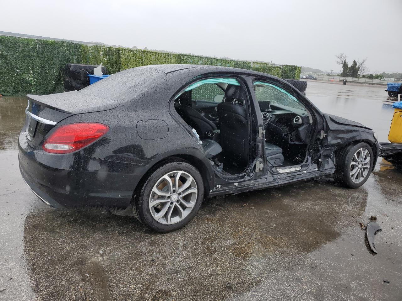 55SWF4JB8GU156216 2016 Mercedes-Benz C 300